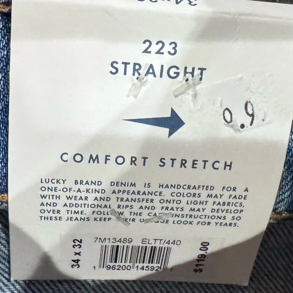 NWT Lucky 223 Straight Distressed Blue Jeans